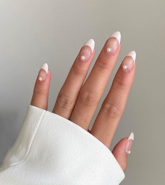 2021 french manicure almond nail trend