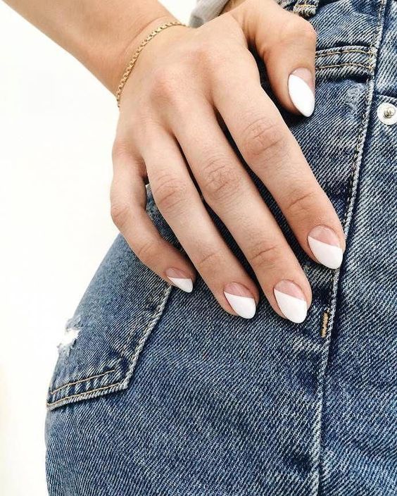 2021 french manicure almond nail trend
